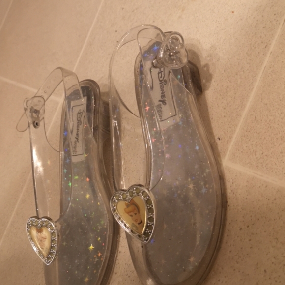 Cinderellas full kids set from Disney Land - Picture 3 of 5